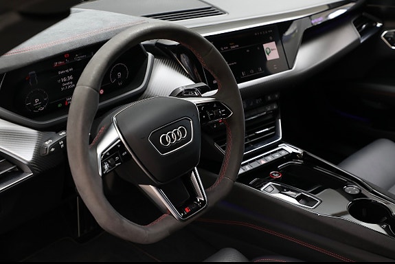 Audi e-tron GT RS 13 of 30