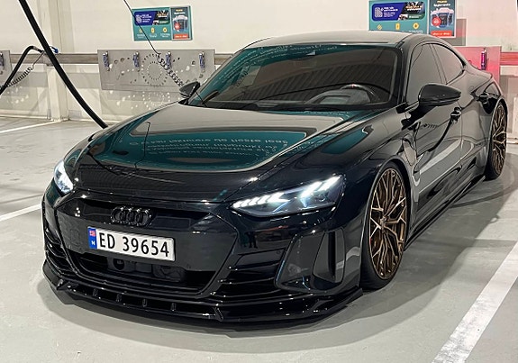 Audi e-tron GT RS 9 of 30