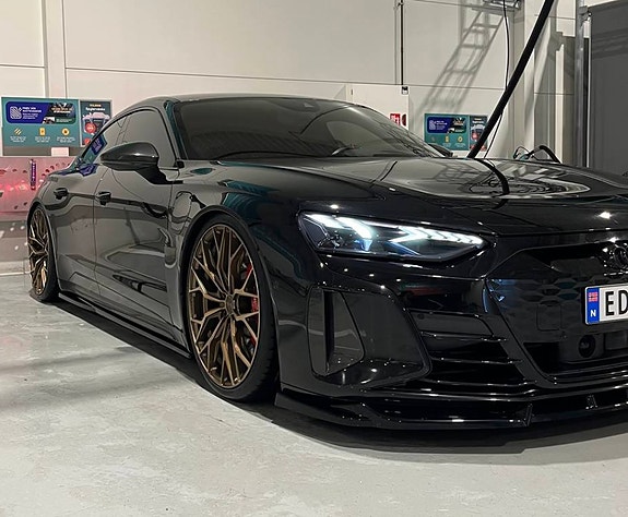 Audi e-tron GT RS 5 of 30