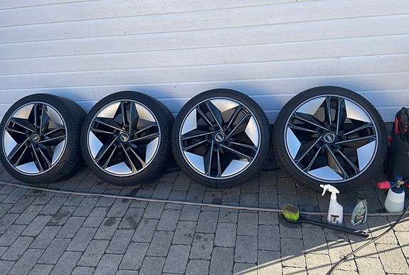 Audi e-tron GT RS 15 of 30