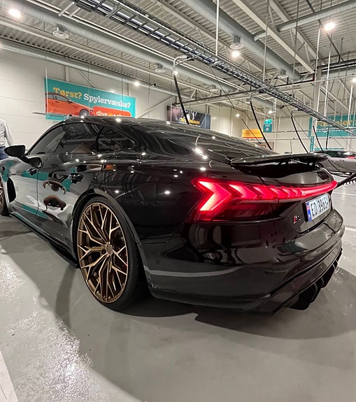 Audi e-tron GT RS 14 of 30