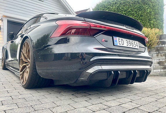 Audi e-tron GT RS 4 of 30