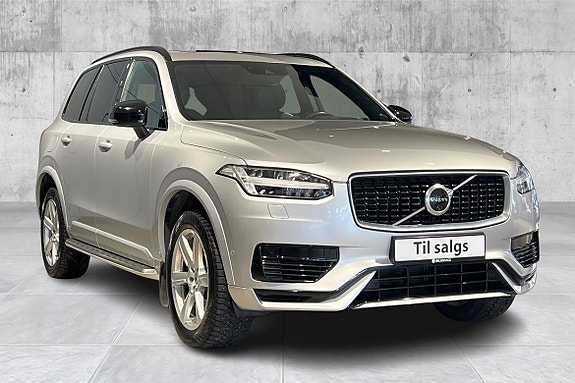 Volvo XC90 3 of 5