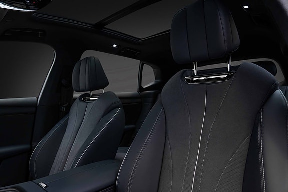 Panoramaglasstak som gir mye lys