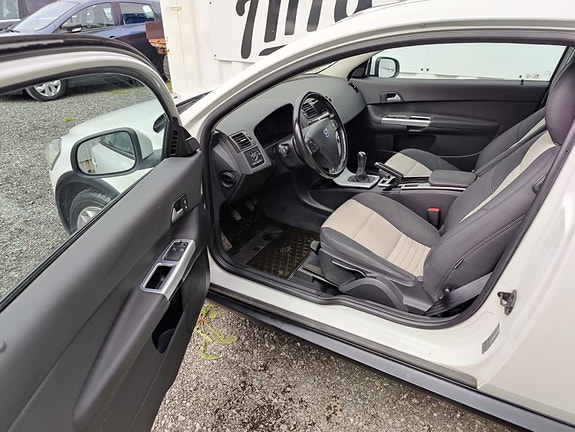Volvo C30 13 of 21
