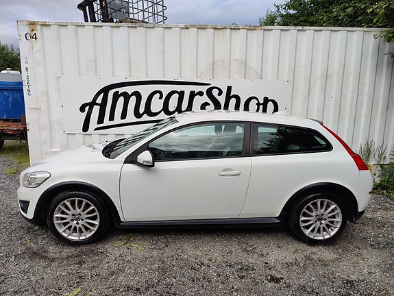 Volvo C30 3 of 5