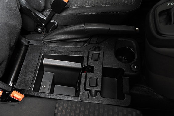 Ford Transit Connect 11 of 27