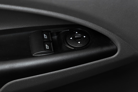 Ford Transit Connect 9 of 27