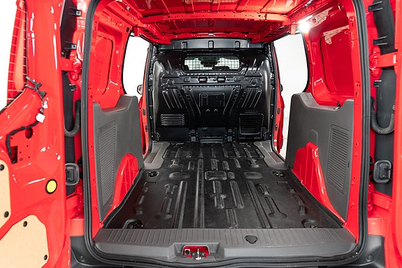 Ford Transit Connect 6 of 27