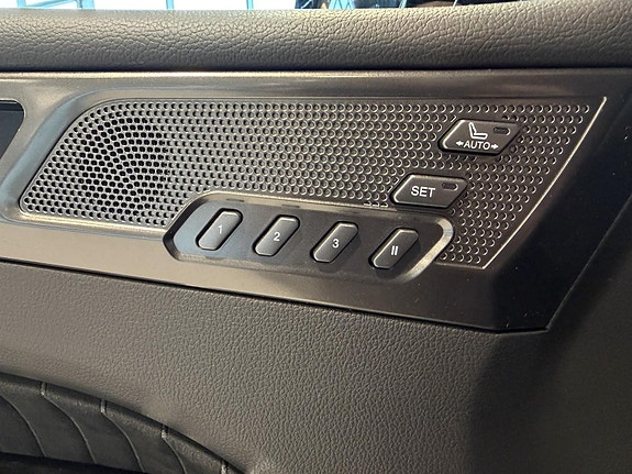 KGM Rexton 30 of 30