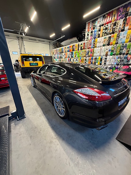 Porsche Panamera 3 of 30