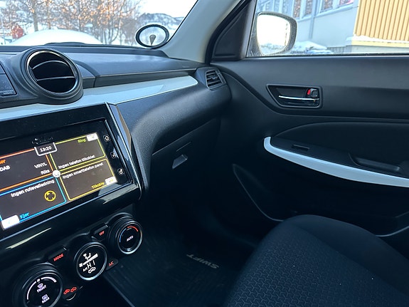 Suzuki Swift 11 of 13