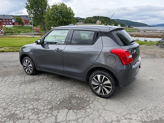 Suzuki Swift 9 of 13