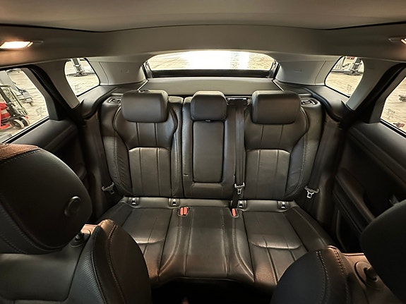 Land Rover Range Rover Evoque 28 of 30