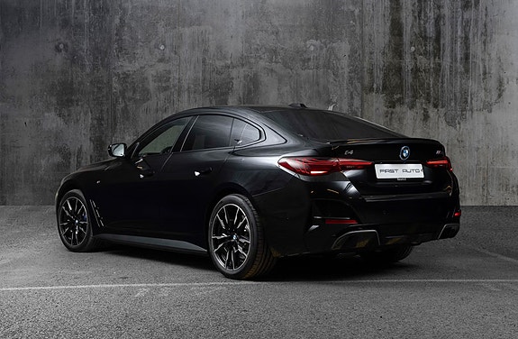 BMW i4 5 of 5