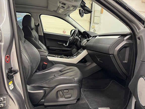Land Rover Range Rover Evoque 25 of 30