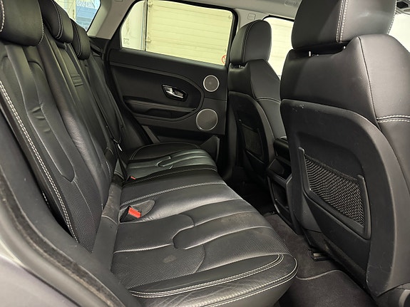 Land Rover Range Rover Evoque 24 of 30