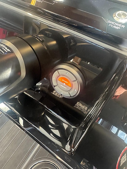 BRIG Navigator 22R - Hankø EditionR, MERCURY RACING, 2xSimrad, Marine Stereo, Co 15 of 30