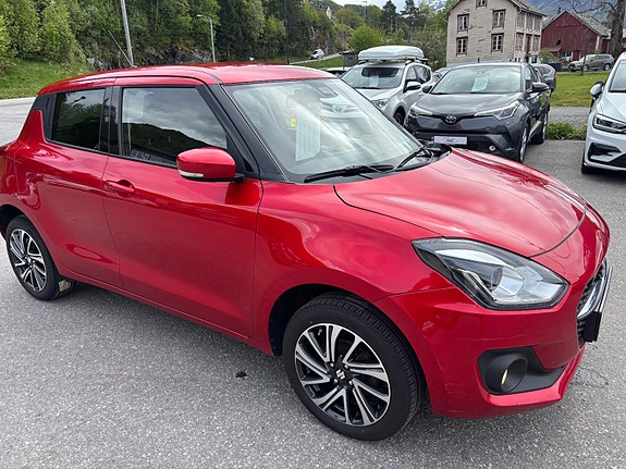 Suzuki Swift 3 of 5