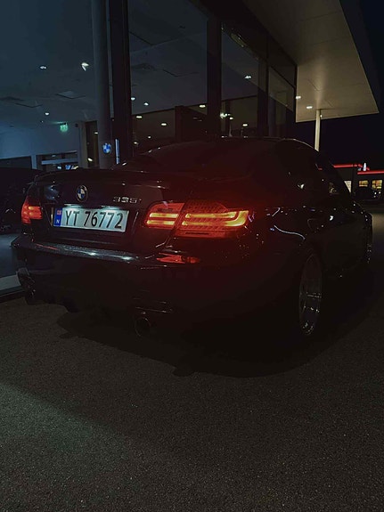 BMW 335i 15 of 30