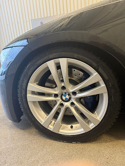 BMW 335i 14 of 30