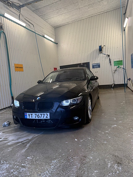 BMW 335i 5 of 30