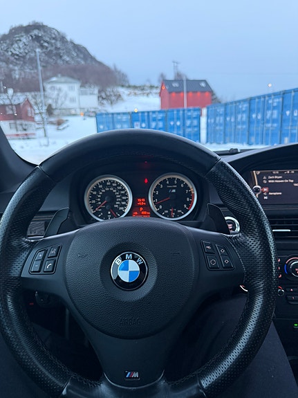 BMW 335i 19 of 30