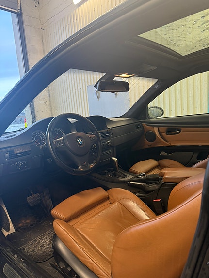 BMW 335i 18 of 30