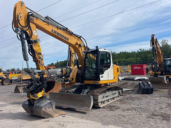 Liebherr R 914 Compact Litronic