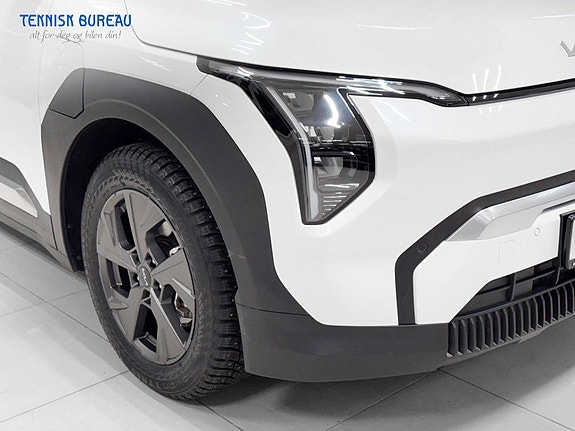 Kia EV3 4 of 5