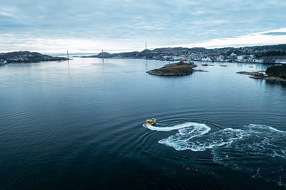 Dronebilde i Nærøysundet