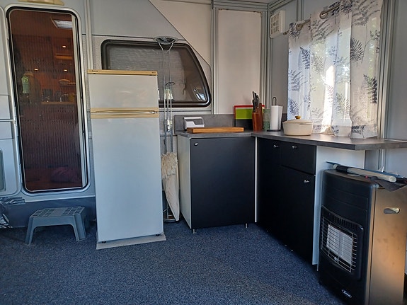 Knaus NY PRIS Knaus Sudwind Exclusive med Viking helårstelt, leie for sesongen er betalt 3 of 5