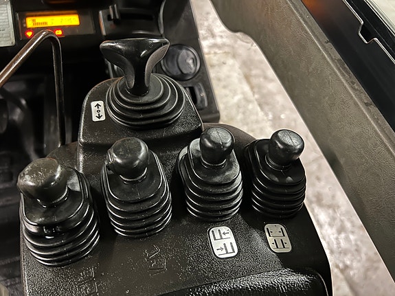 Toyota 02-8FDJF35 #Kun 2723 Timer# Sertifisert # Fri Løft 11 of 14