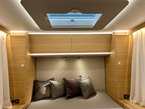 Bilde 42 av Adria SONIC 700DC. 180HK-AUT.ALDE.SOLSELLE.MARKISE.LED-KJØRELYS.EL-HANDBREKK.
