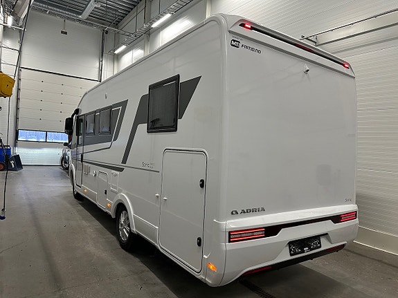 Bilde 6 av Adria SONIC 700DC. 180HK-AUT.ALDE.SOLSELLE.MARKISE.LED-KJØRELYS.EL-HANDBREKK.