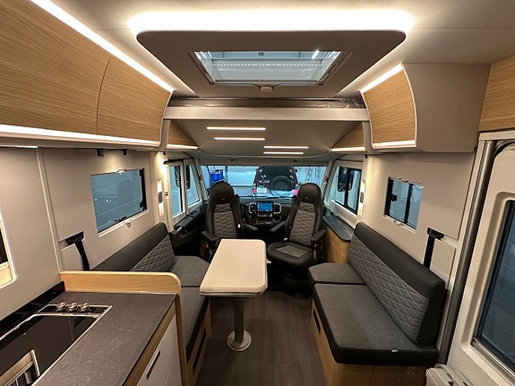 Bilde 16 av Adria SONIC 700DC. 180HK-AUT.ALDE.SOLSELLE.MARKISE.LED-KJØRELYS.EL-HANDBREKK.