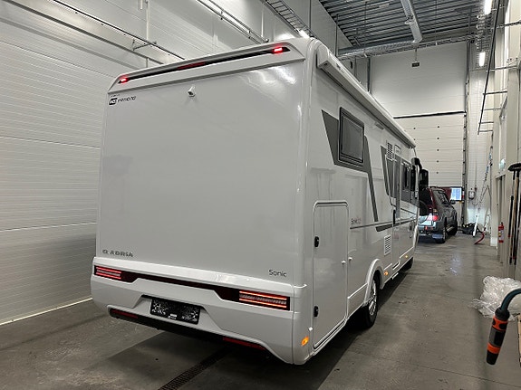 Bilde 8 av Adria SONIC 700DC. 180HK-AUT.ALDE.SOLSELLE.MARKISE.LED-KJØRELYS.EL-HANDBREKK.