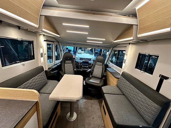 Bilde 27 av Adria SONIC 700DC. 180HK-AUT.ALDE.SOLSELLE.MARKISE.LED-KJØRELYS.EL-HANDBREKK.