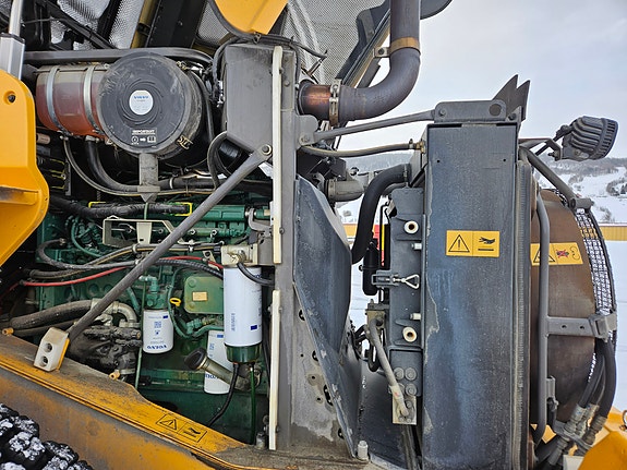 Volvo L 70 G BM tiltfeste, 3dje-4dje funk. og ubrukt klappving 11 of 30