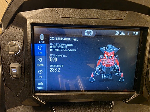Polaris 850 Switchback Assault 11 of 11