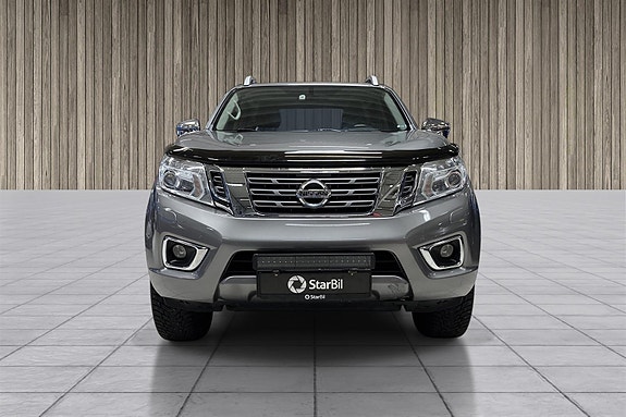 Nissan Navara 2 of 5