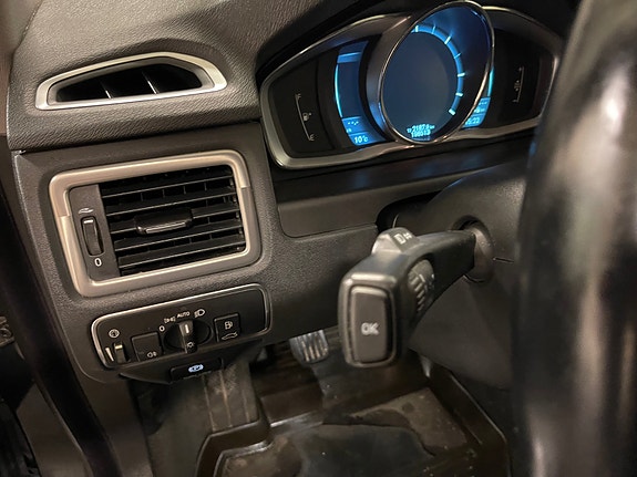 Volvo V70 12 of 22