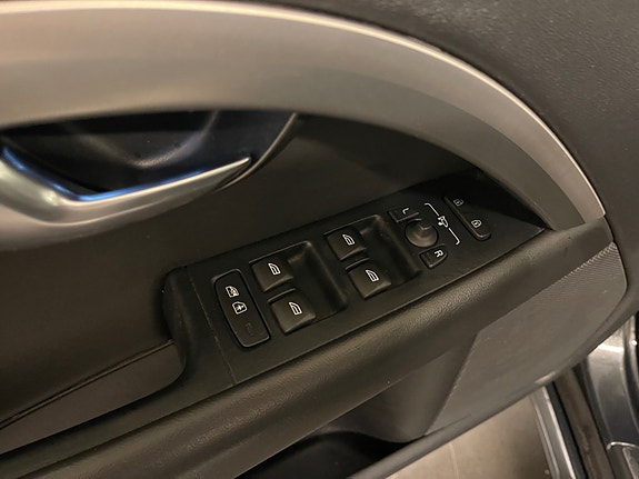 Volvo V70 13 of 22