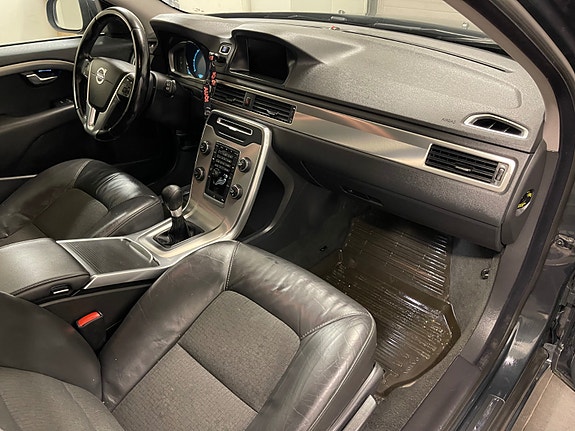 Volvo V70 18 of 22