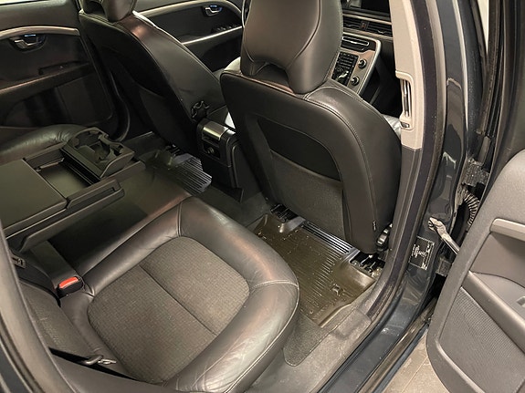 Volvo V70 20 of 22