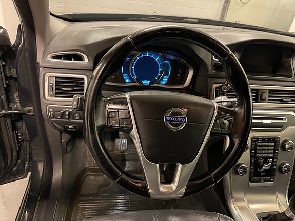 Volvo V70 16 of 22