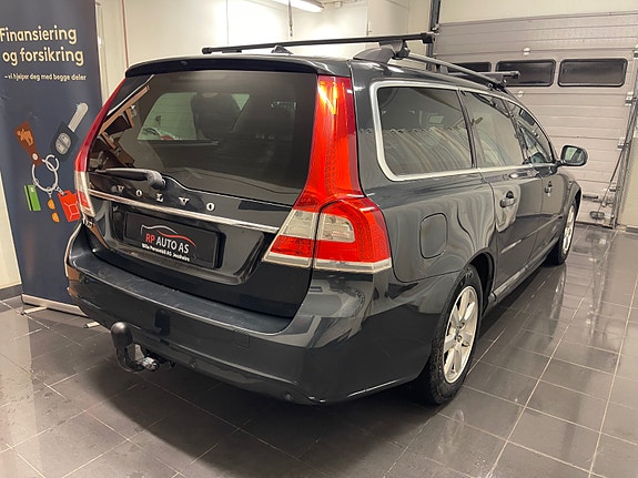 Volvo V70 10 of 22