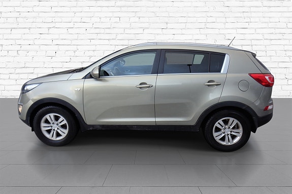 Kia Sportage 2 of 5