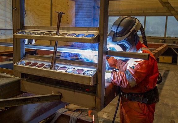 MCE produserer prefabrikkerte konstruksjoner i stål, rustfritt stål og aluminium.