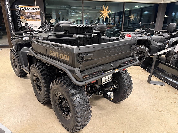 Can-Am Outlander Max 6x6 Backcountry 2 of 6